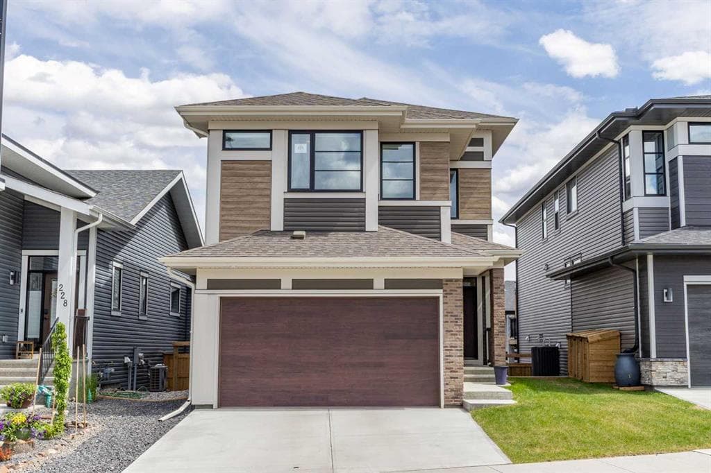 3-bed Detached for sale at 224 Precedence Hill, Cochrane