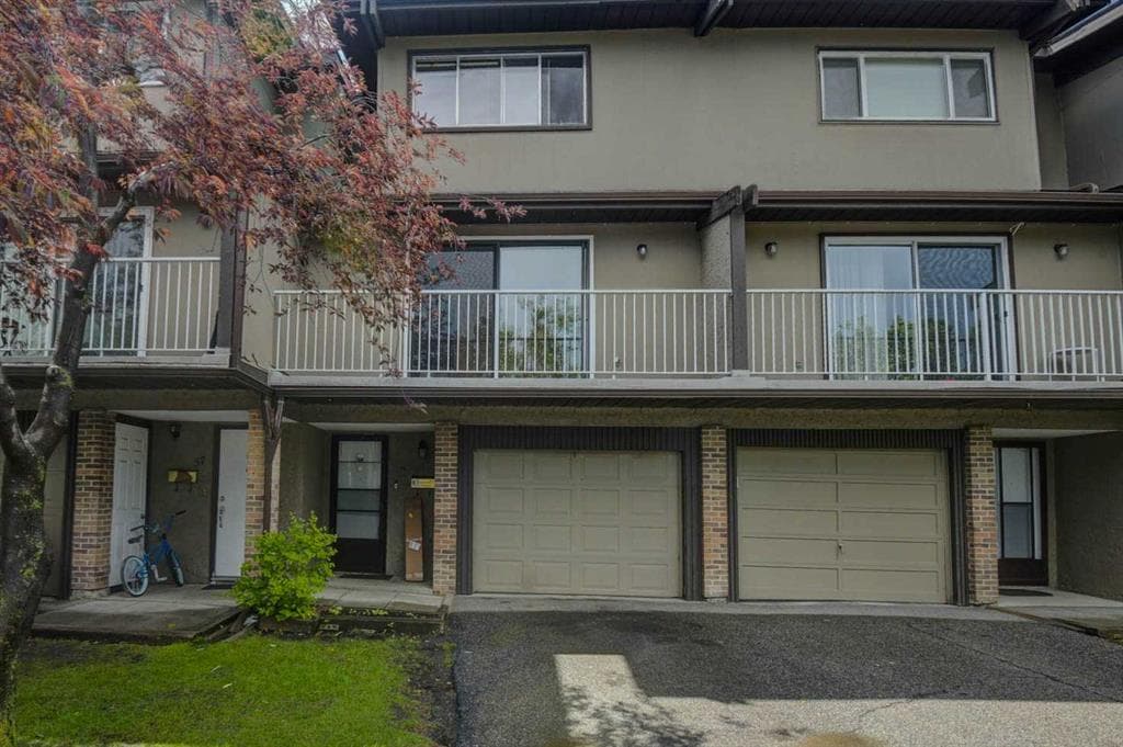 3-bed Townhouse for sale at 56, 1055 72 Avenue NW, Calgary