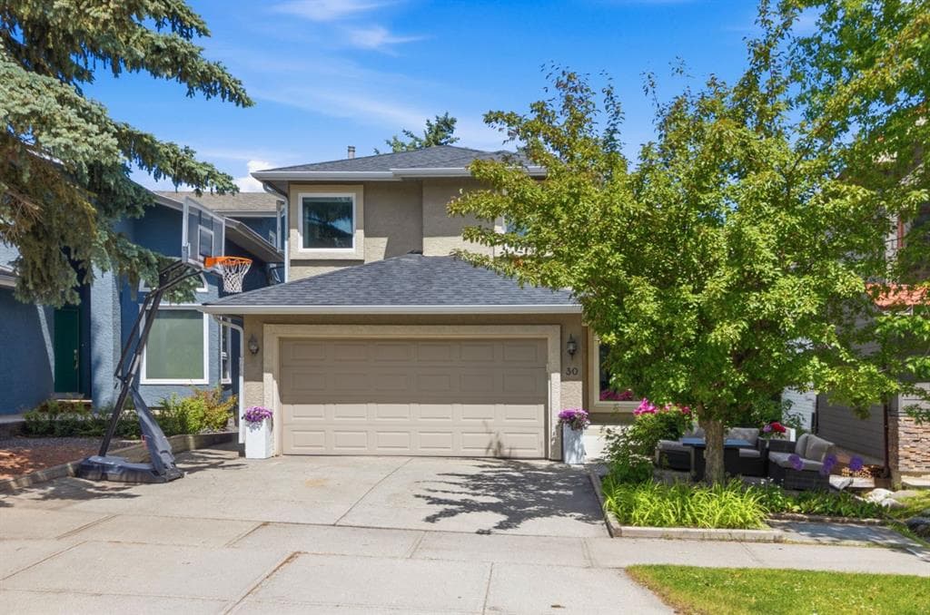 4-bed Detached for sale at 30 Strathcona Road SW, Calgary
