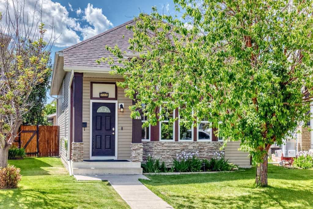 3-bed Detached for sale at 222 Covewood Close NE, Calgary