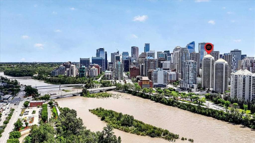3-bed Apartment for sale at 2102, 1078 6 Avenue SW, Calgary