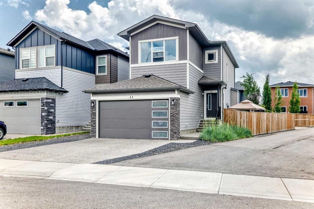 3-bed Detached for sale at 41 Walcrest Way SE, Calgary