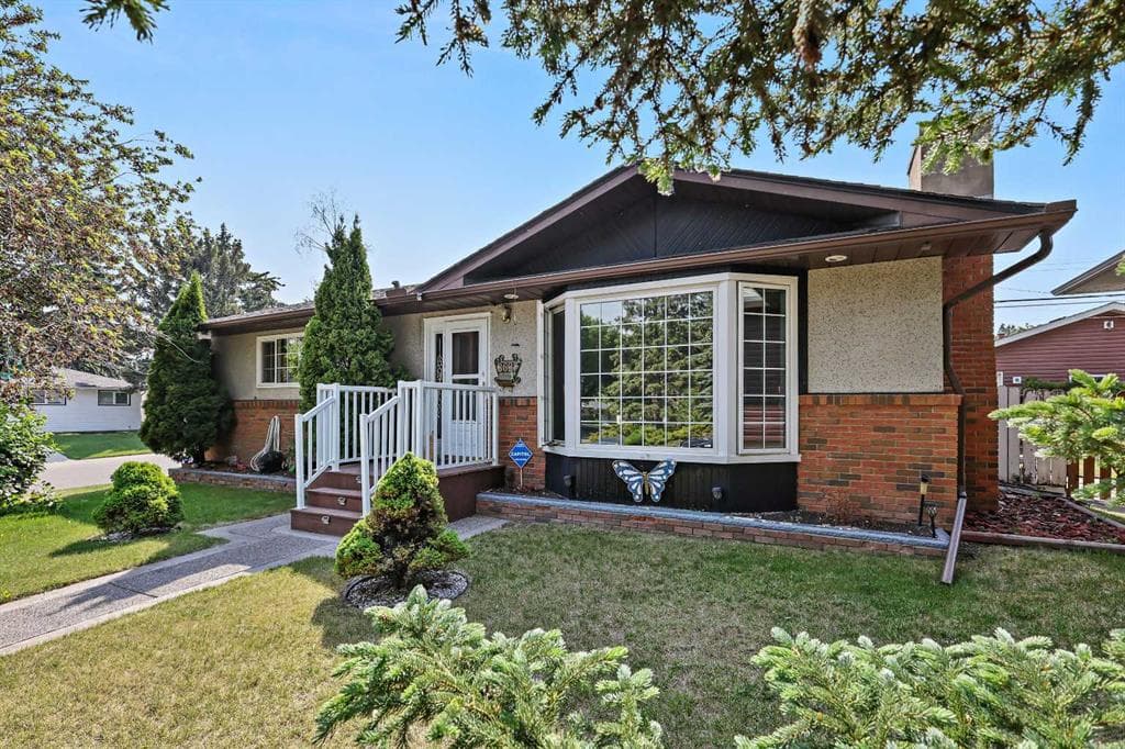 3-bed Detached for sale at 8627 Athabasca Street SE, Calgary