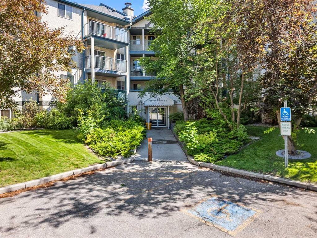 2-bed Apartment for sale at 416, 21 Dover Point SE, Calgary