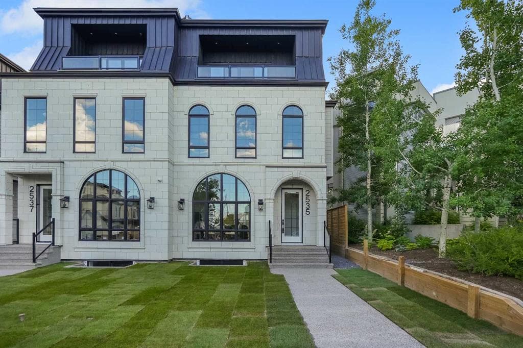 5-bed Semi-detached for sale at 2535 19 Street SW, Calgary