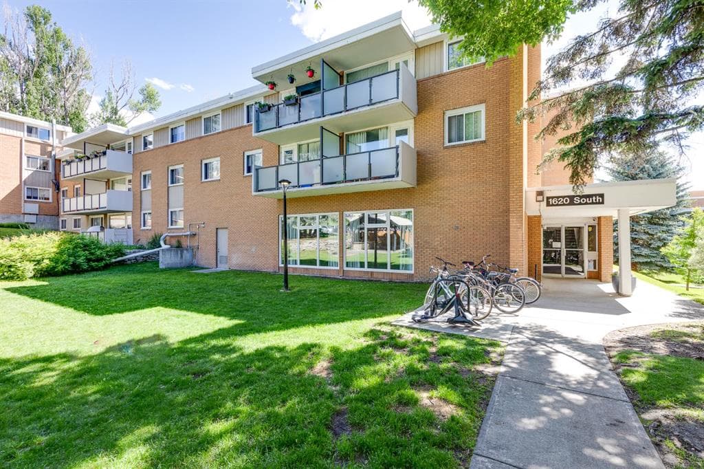 2-bed Apartment for sale at 366, 1620 8 Avenue NW, Calgary