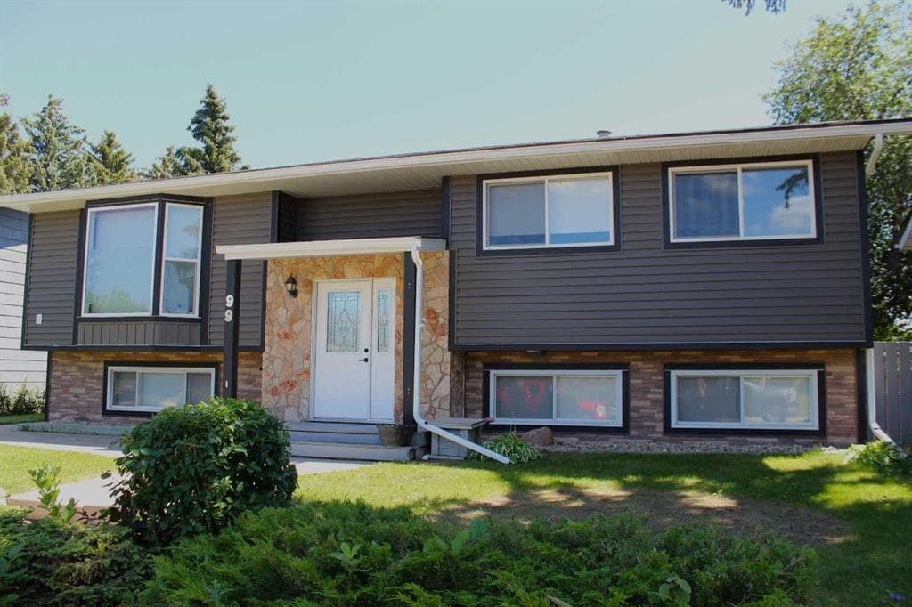 4-bed Detached for sale at 99 McNab Park Street E, Brooks