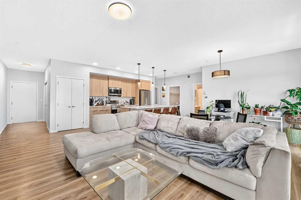 2-bed Apartment for sale at 3208, 220 Seton Grove SE, Calgary