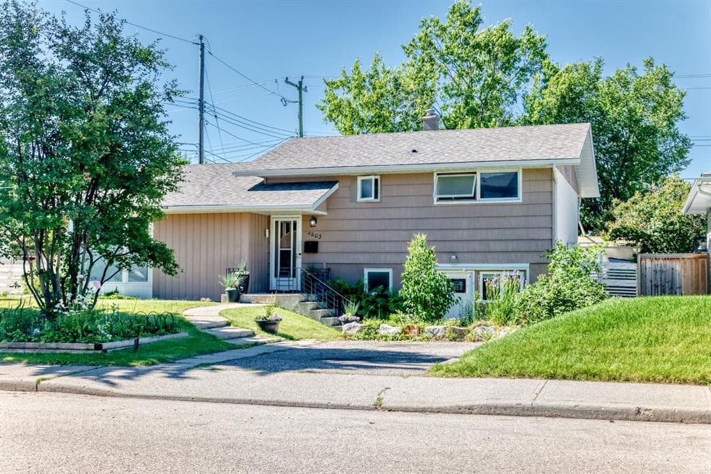 3-bed Detached for sale at 4803 5 Avenue SW, Calgary