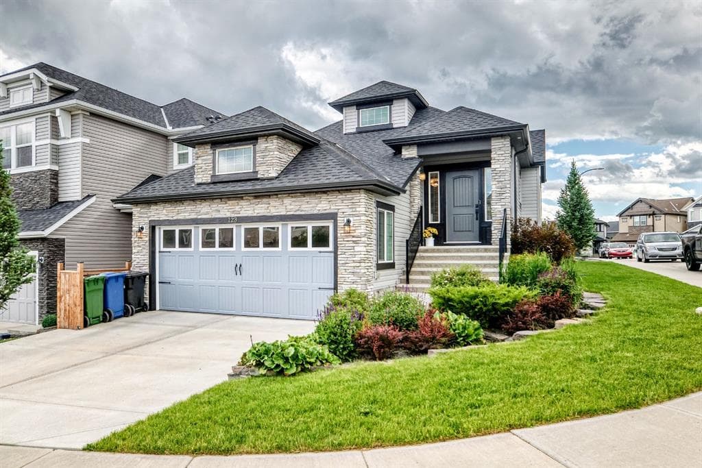 4-bed Detached for sale at 123 Nolancrest Circle NW, Calgary