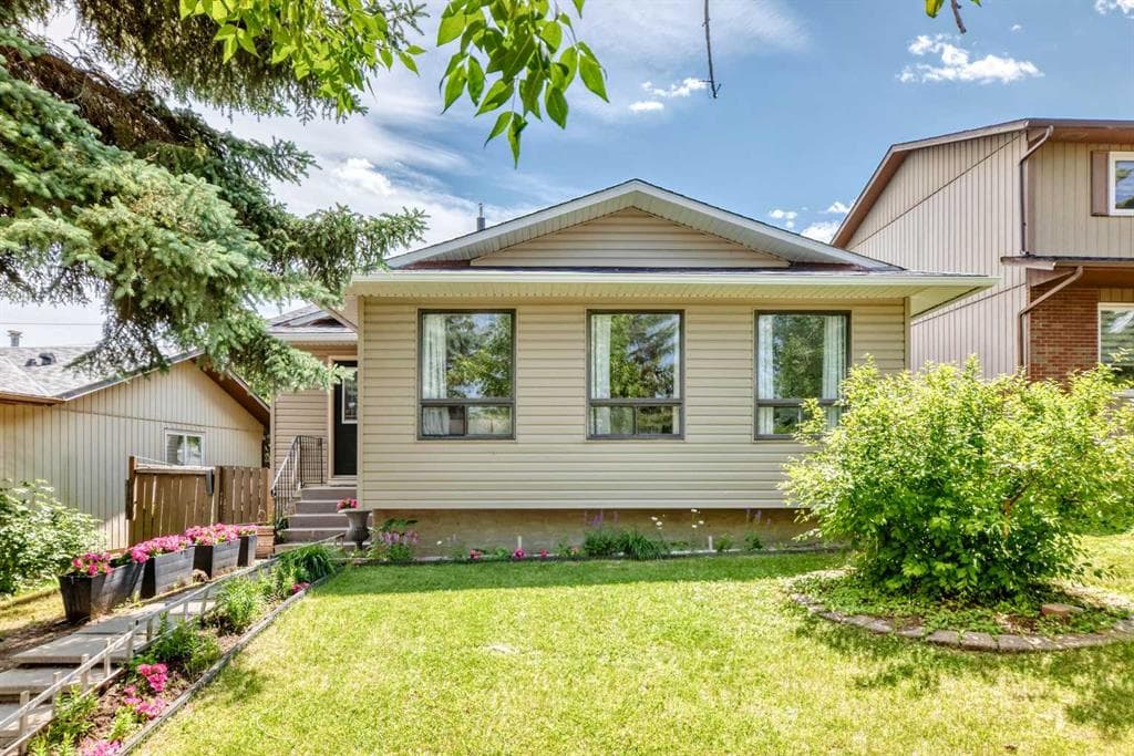 3-bed Detached for sale at 11 Bedford Drive NE, Calgary