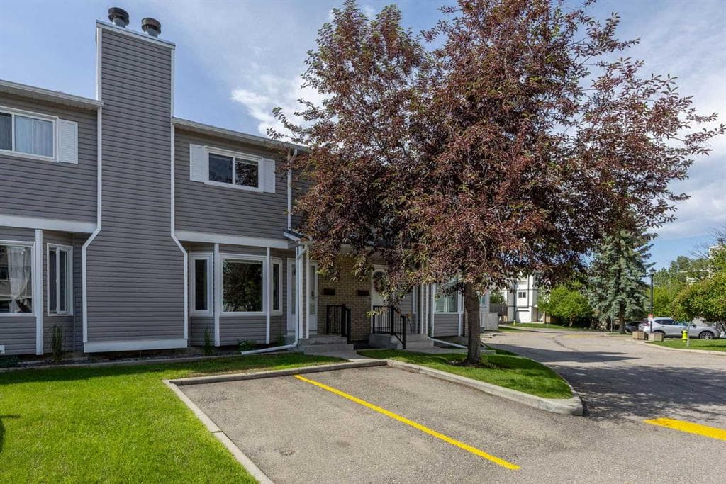 3-bed Townhouse for sale at 292 Cedarwood Park SW, Calgary