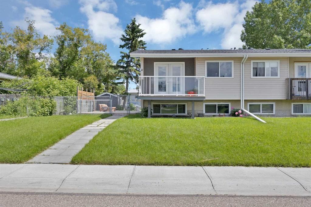 4 Richards Crescent — photo 1
