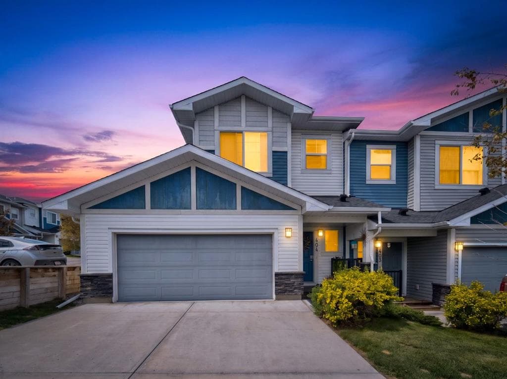 3-bed Townhouse for sale at 404 Jumping Pound Common, Cochrane