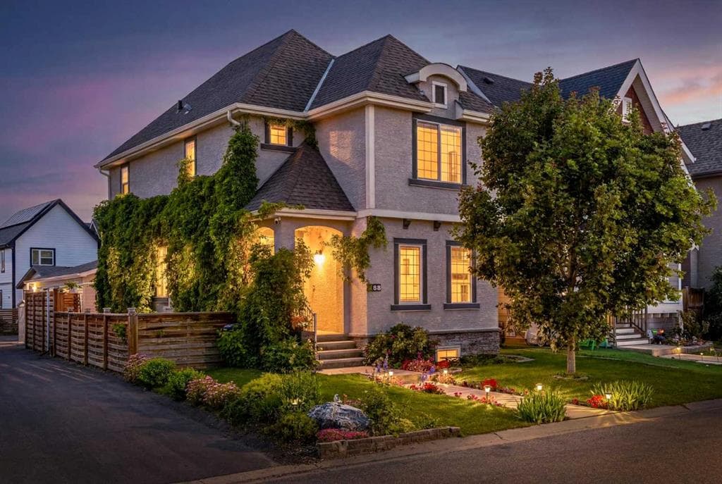 4-bed Detached for sale at 158 Mahogany Grove SE, Calgary