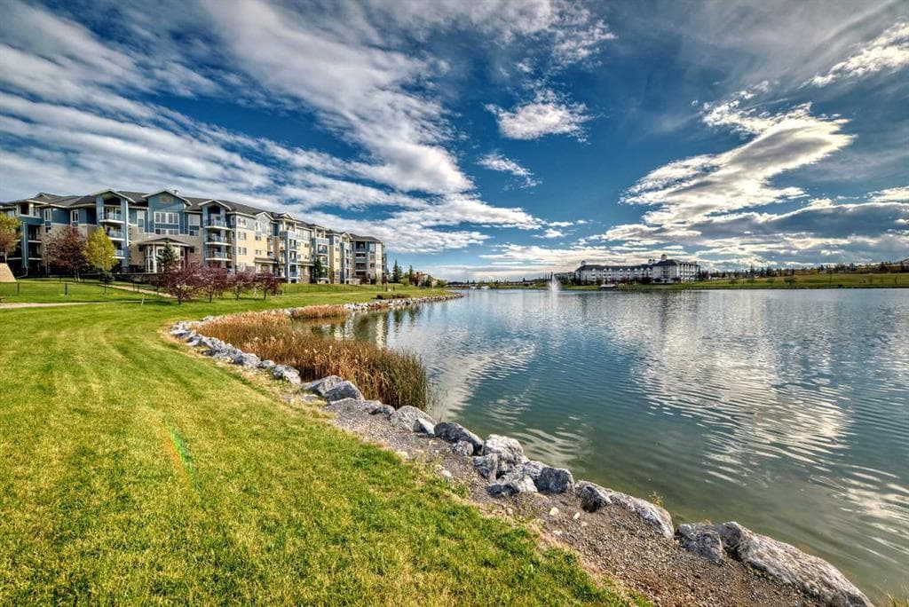 1-bed Apartment for sale at 110, 108 Country Village Circle NE, Calgary