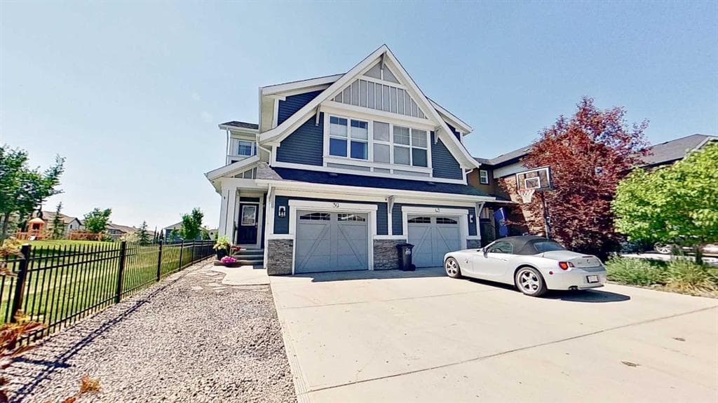 4-bed Semi-detached for sale at 39 Sunrise View, Cochrane