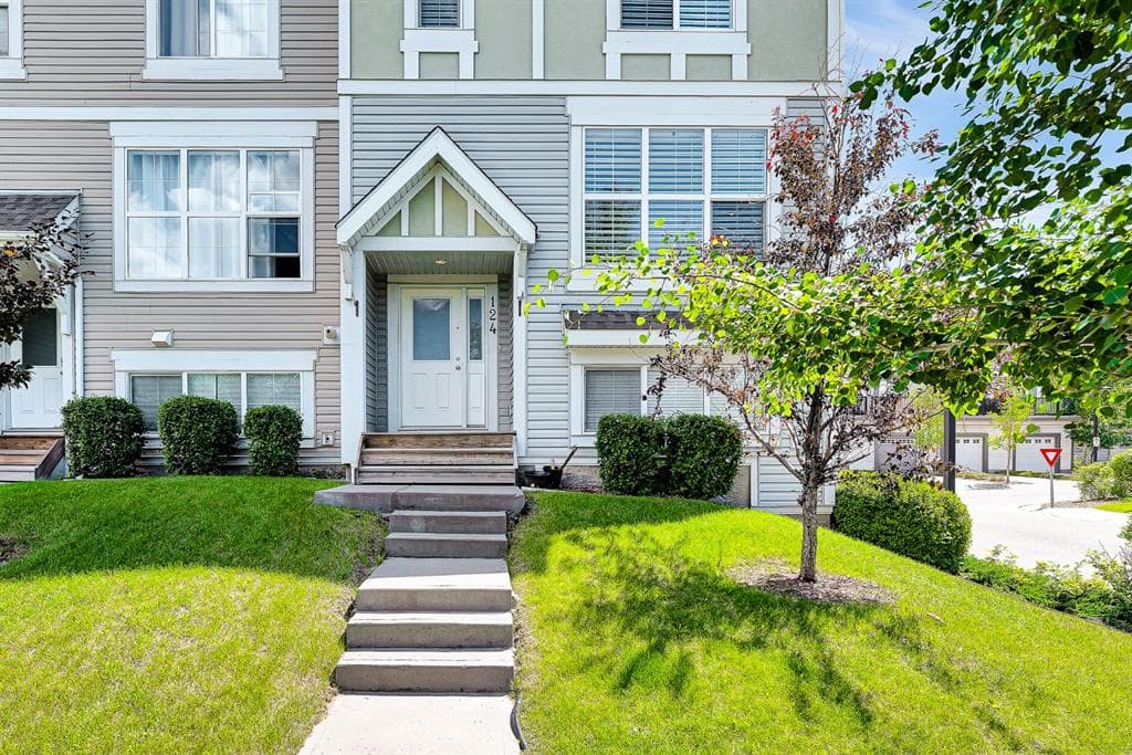 4-bed Townhouse for sale at 124, 130 New Brighton Way SE, Calgary