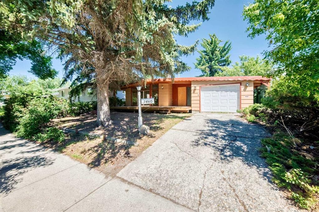 4-bed Detached for sale at 1460 Northmount Drive NW, Calgary