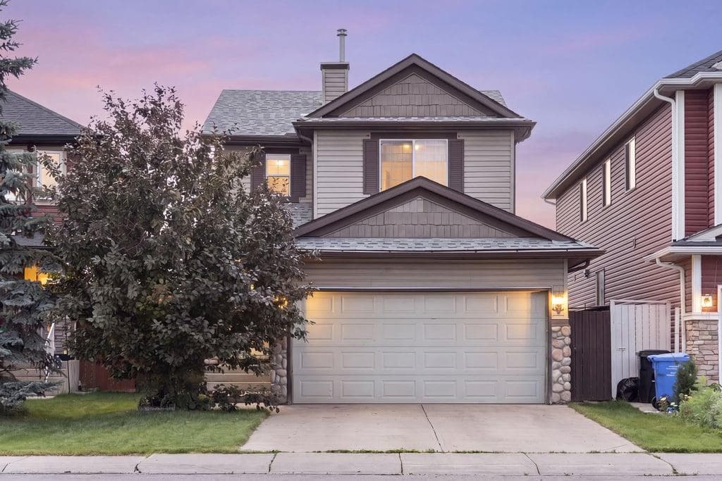 3-bed Detached for sale at 13 Saddlecrest Green NE, Calgary