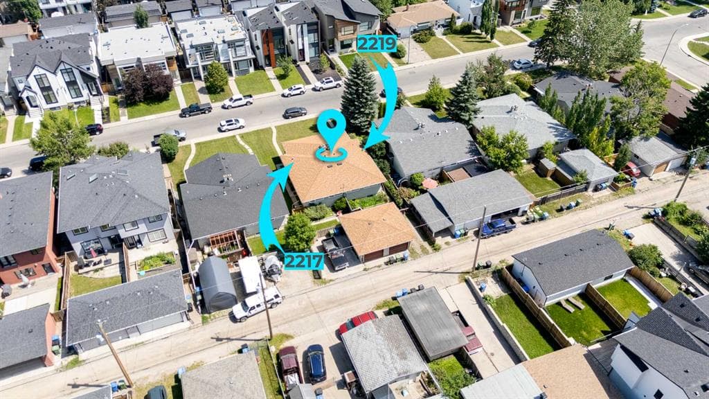 2217 & 2219 33 Street SW — photo 1