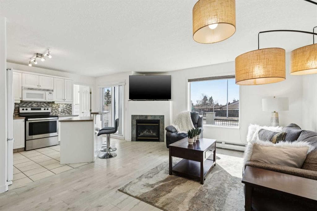 2-bed Apartment for sale at 102, 6102 Valleyview Park SE, Calgary