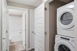 Thumbnail 32