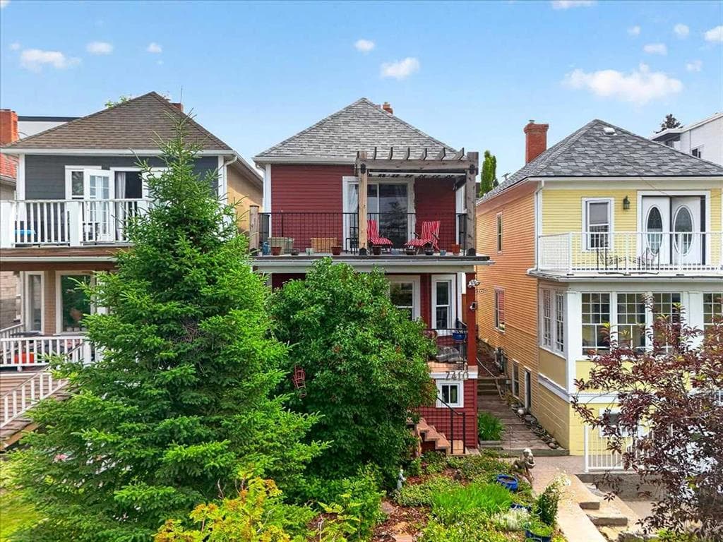 3-bed Detached for sale at 2410 16 Street Street SW, Calgary