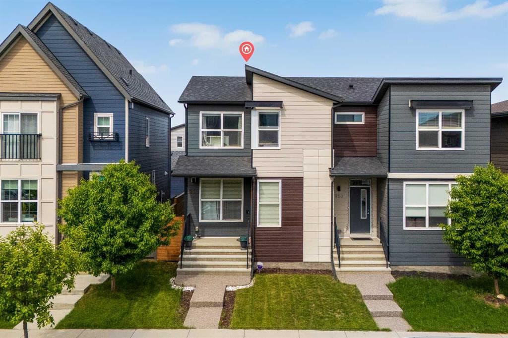 867 Walgrove Boulevard SE — photo 1