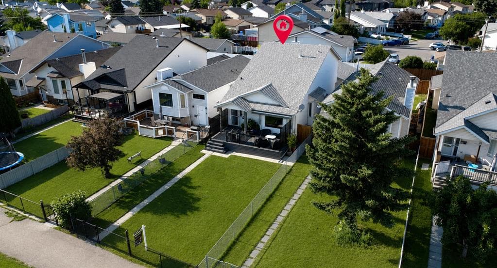 4-bed Detached for sale at 8 Erin Meadow Way SE, Calgary