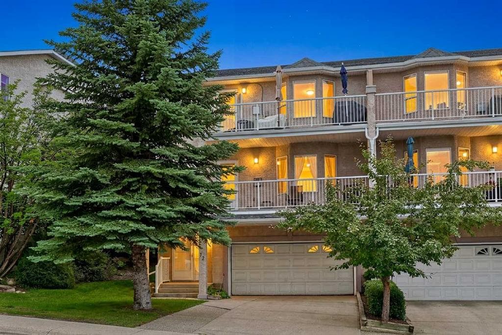 2-bed Townhouse for sale at 72 Sierra Morena Green SW, Calgary