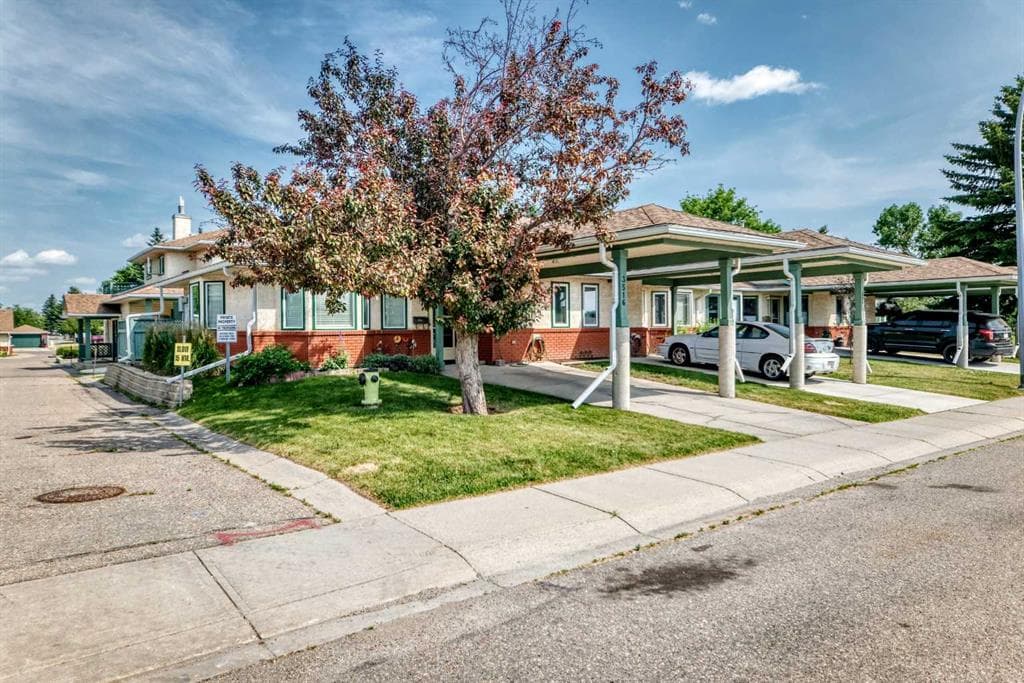 2-bed Townhouse for sale at 3516 26A Street SE, Calgary