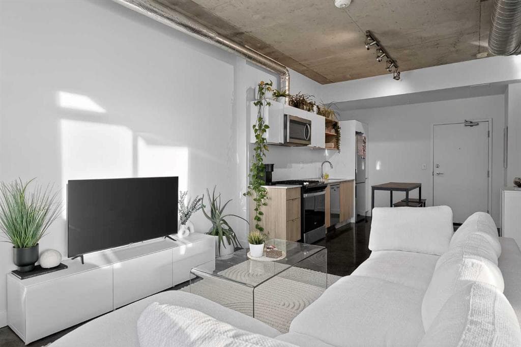 1-bed Apartment for sale at 203, 1319 14 Avenue SW, Calgary