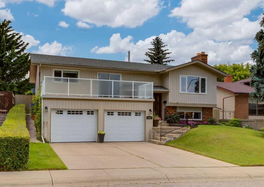 3-bed Detached for sale at 9527 Oakland Way SW, Calgary