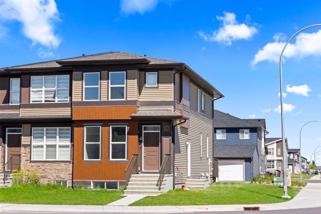 3-bed Semi-detached for sale at 98 Cornerstone Link NE, Calgary