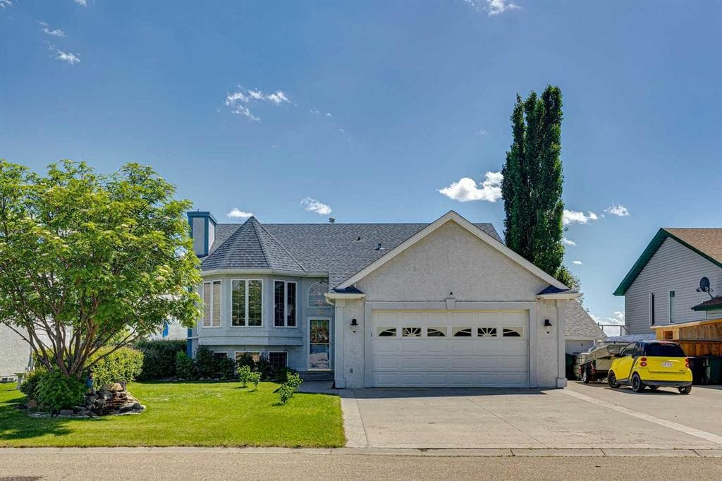 4-bed Detached for sale at 28 Westpoint Drive, Didsbury