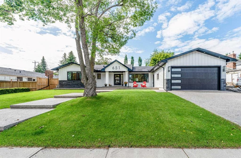 5-bed Detached for sale at 651 Willingdon Boulevard SE, Calgary