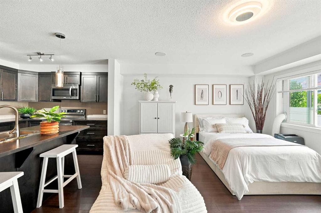 2-bed Townhouse for sale at 308 Redstone View NE, Calgary