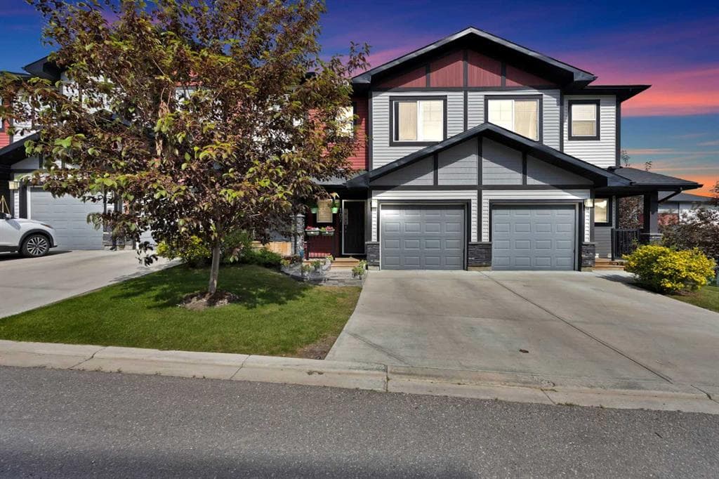 3-bed Townhouse for sale at 107 Jumping Pound Common, Cochrane