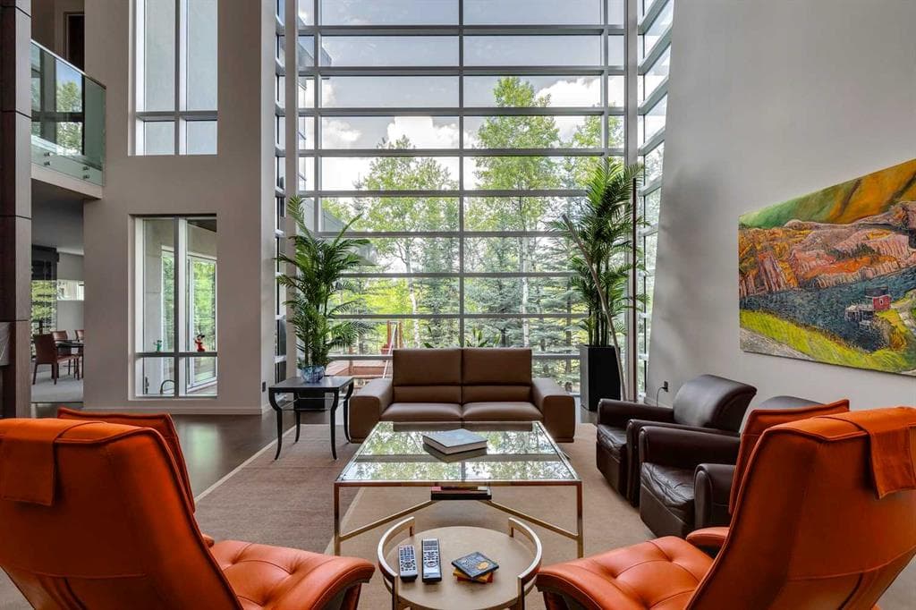 4-bed Detached for sale at 25 Posthill Drive SW, Calgary