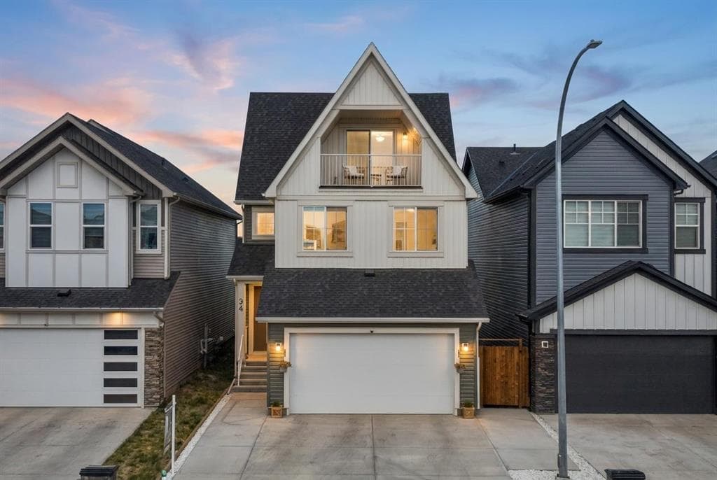 34 Belvedere Green SE — photo 1