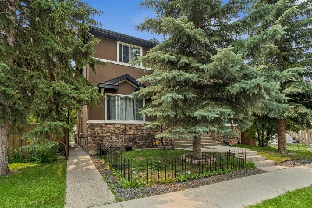 2-bed Townhouse for sale at 2, 441 20 Avenue NE, Calgary