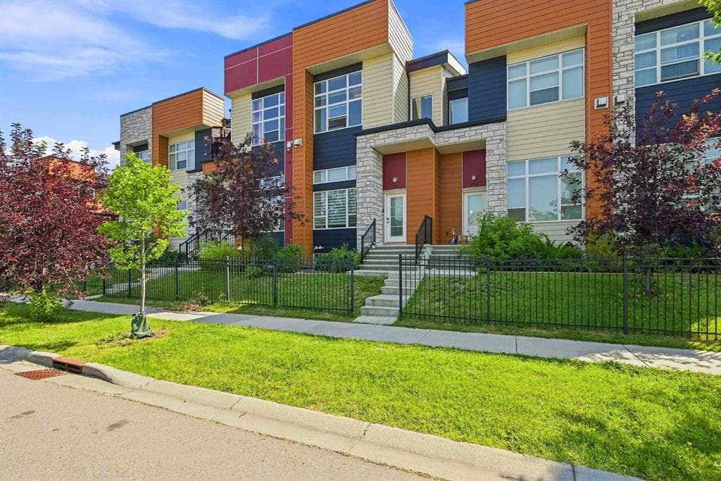 103, 1530 Bayside Avenue SW — photo 1