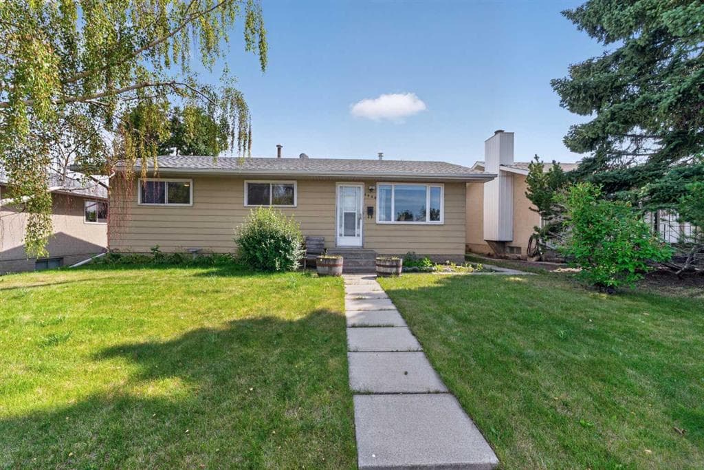 2-bed Detached for sale at 4639 Marbank Drive, Calgary