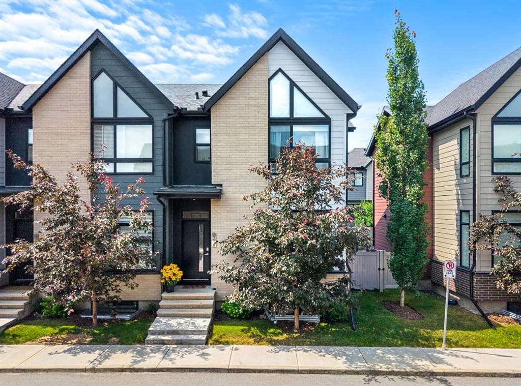 3-bed Townhouse for sale at 1218 Sage Meadows Gardens NW, Calgary