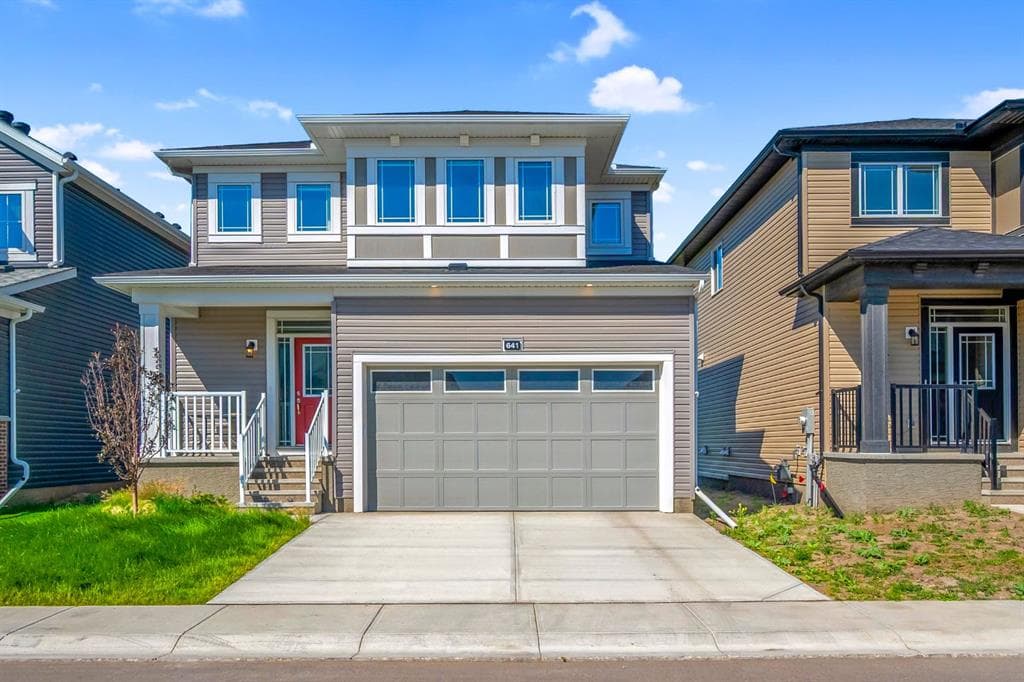 641 Southwinds Close SW — photo 1