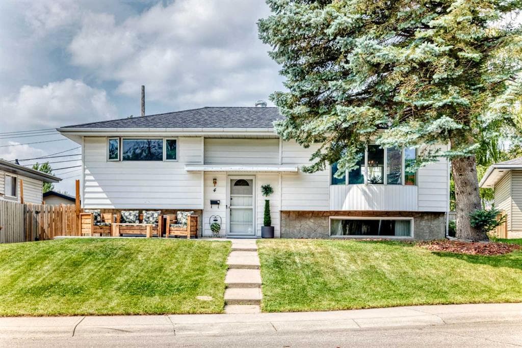 4 Marbrooke Circle NE — photo 1