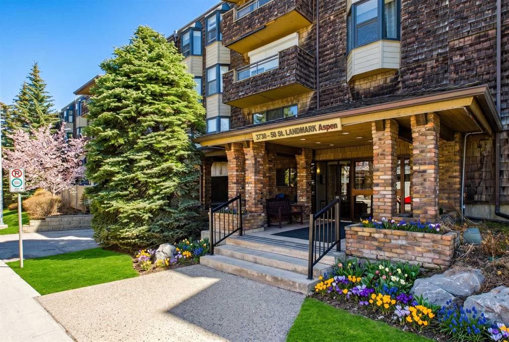 2-bed Apartment for sale at 212, 3730 50 Street NW, Calgary