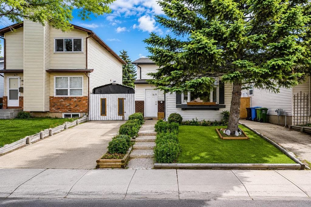 4-bed Detached for sale at 3614 39 Street NE, Calgary
