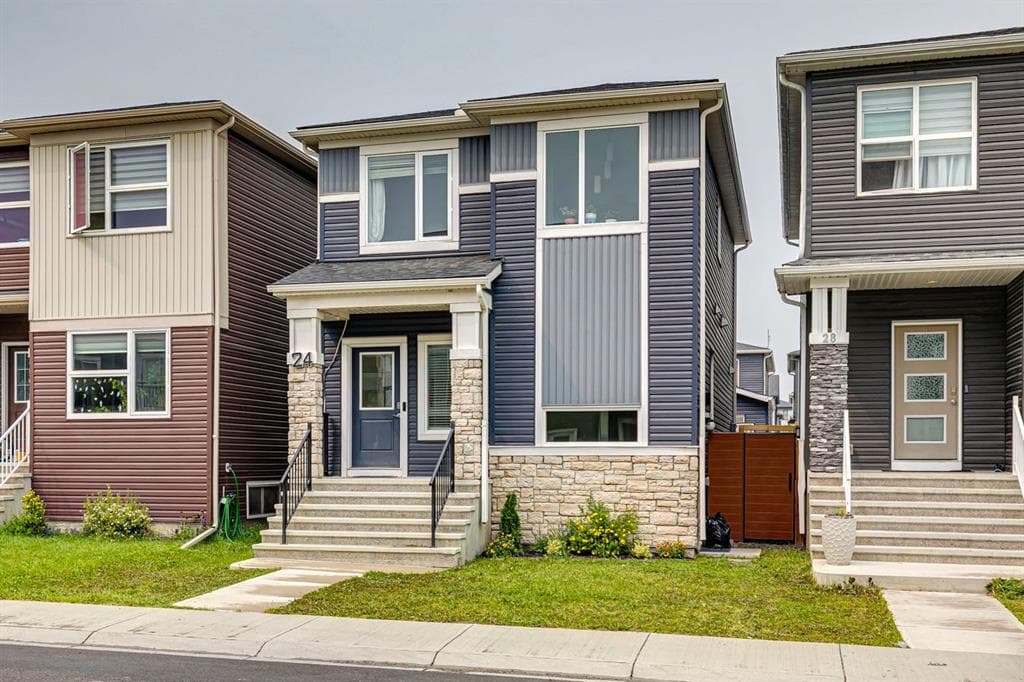 4-bed Detached for sale at 24 Corner Meadows Park NE, Calgary